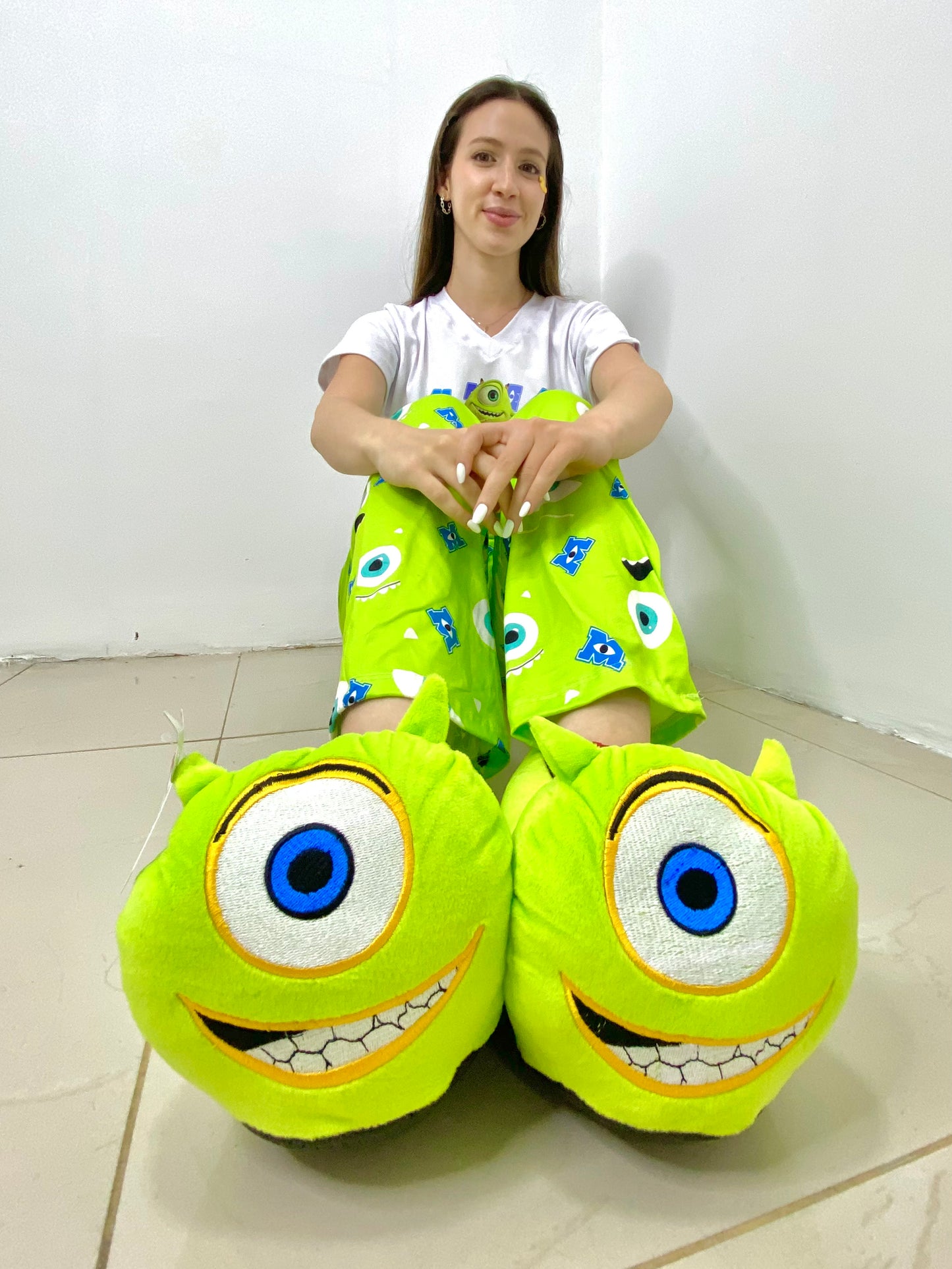 Babuchas Mike Wazowski