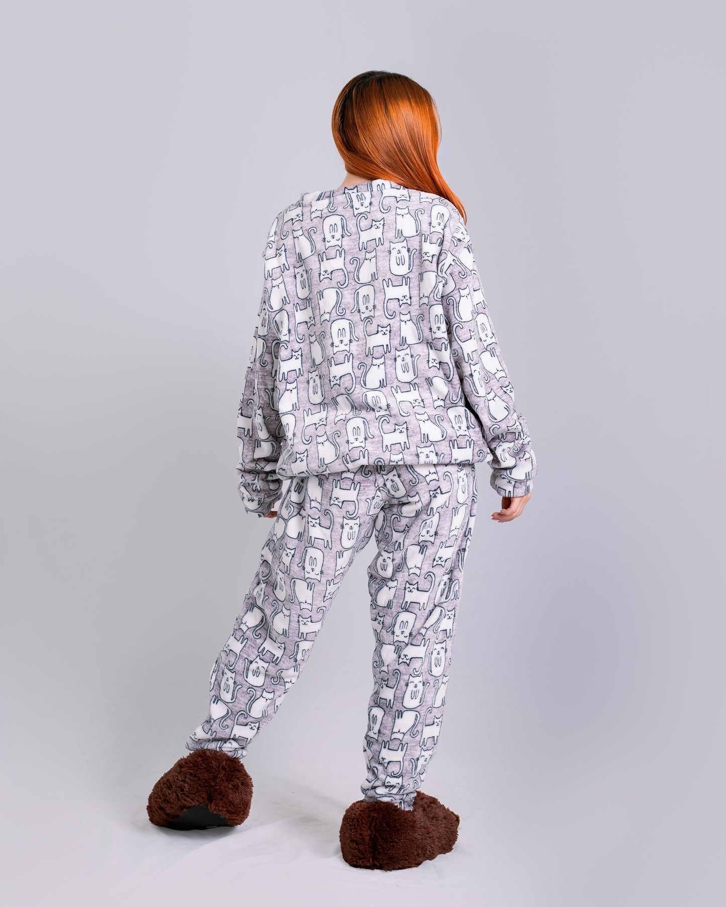 Pijama temática de dos piezas Gaticos