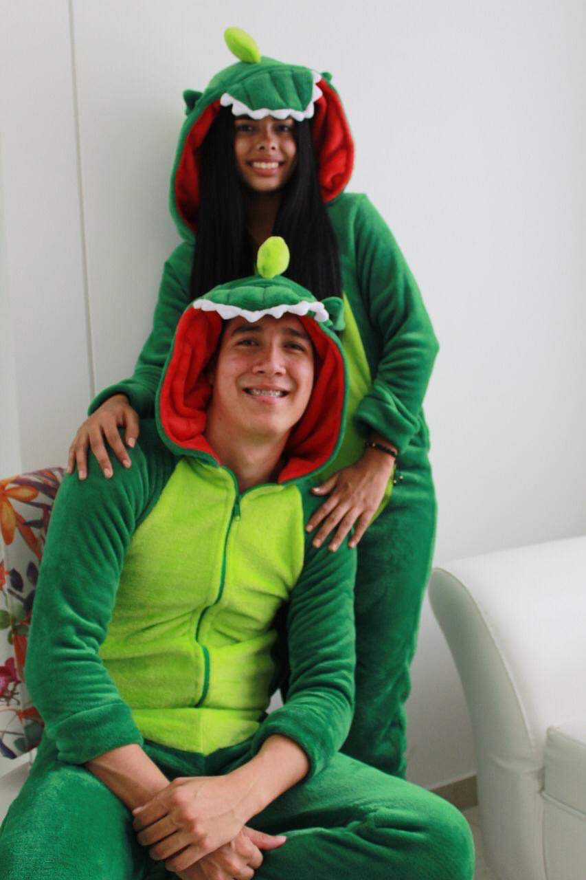 Pijama temática Dinosaurio