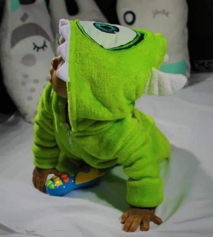 Pijama temática Mike Wazowski Baby